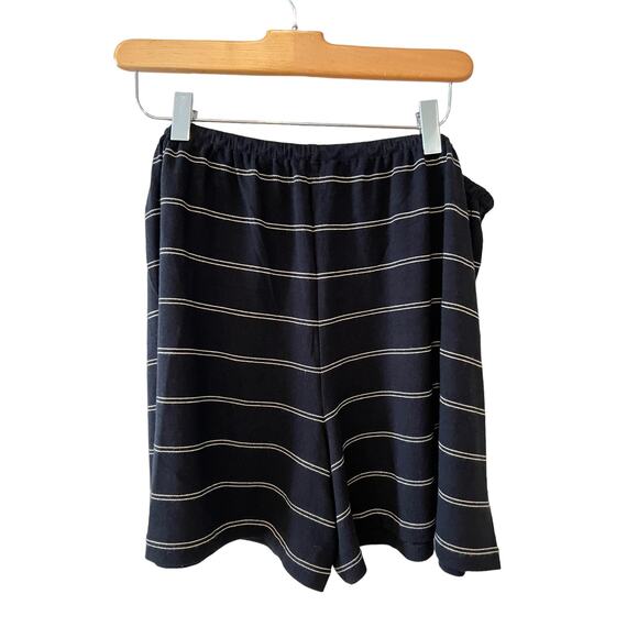 Vince chalk stripe soft loungewear shorts black XL - Picture 3 of 5